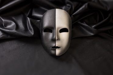 ilustrasi cloaking di SEO - Adobe Stock