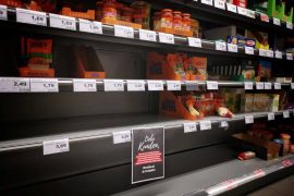 ilustrasi pasang harga di halaman