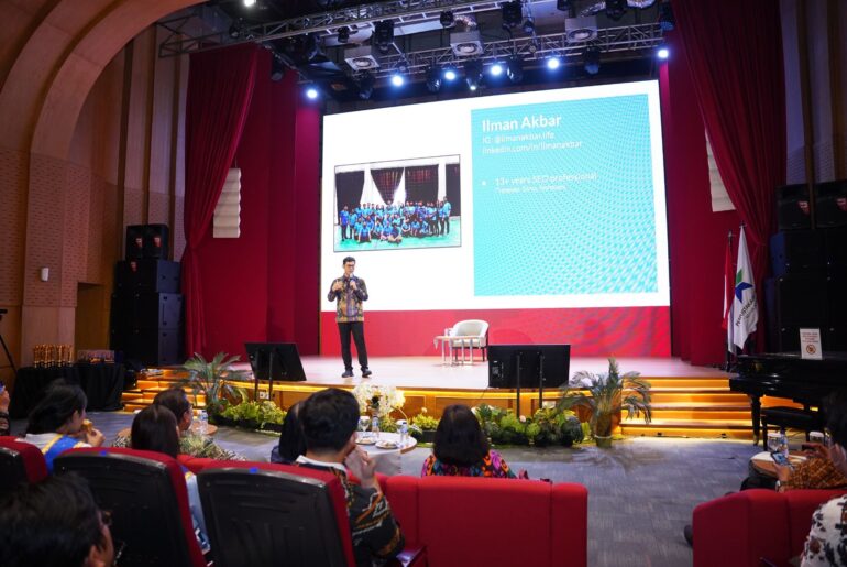 penampilan Ilman Akbar dari DailySEO ID di event PTP/Pelindo