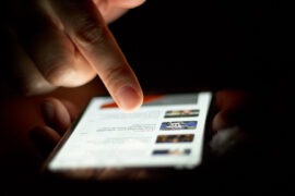 Scrolling_on_phone wikipedia